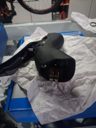 Manete Shimano ST-R7020 11v