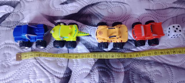 Blaze y los Monster Machines - 4 coches