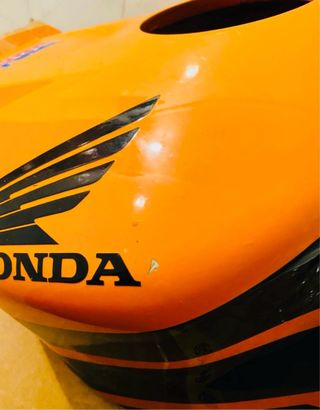 Cubredepósito y Carenado Izquierdo CBR1000RR 05