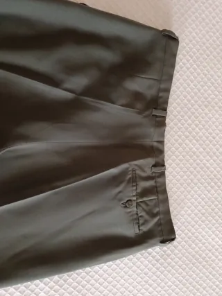 Pantalones Burberry Lana Verde Oliva