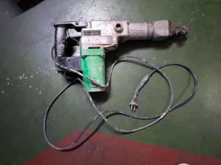 Martillo Hitachi H55SA
