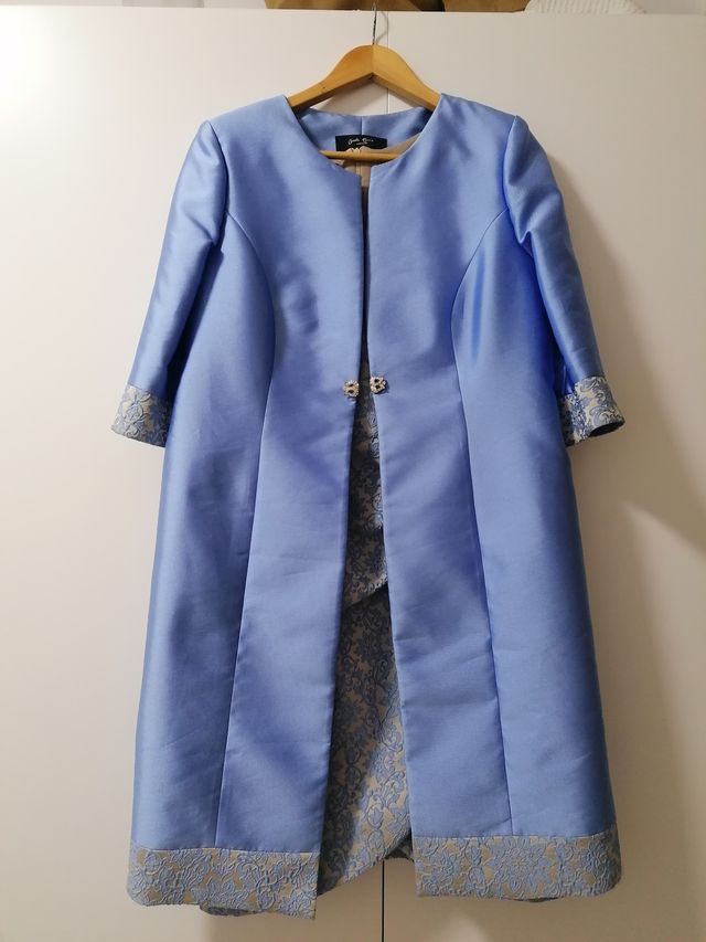 Traje madrina vestido y abrigo, beig y celeste
