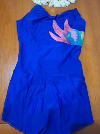 Vestido de patinaje azul brillante