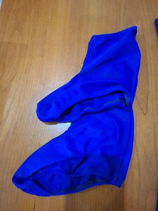 Vestido de patinaje azul brillante