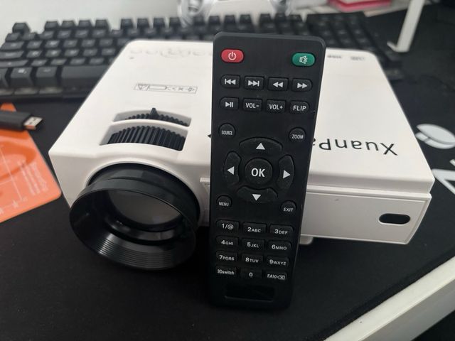 Mini proyector XuanPad blanco