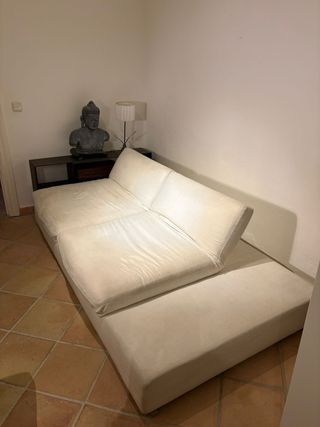 2 Sofás modular 2 + 3 plazas con mesa auxiliar