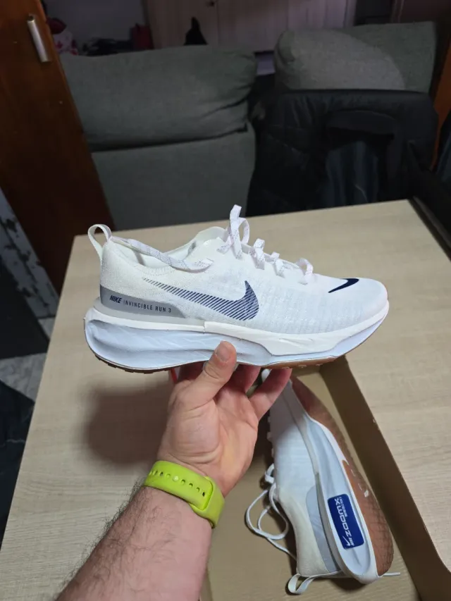 Nike ZoomX Invincible Run FK 3 Blancas