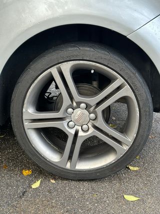 Llantas Ibiza FR 17” 5x100 con Semislicks