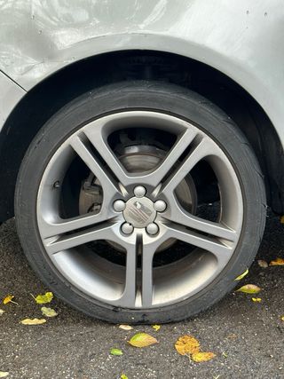 Llantas Ibiza FR 17” 5x100 con Semislicks