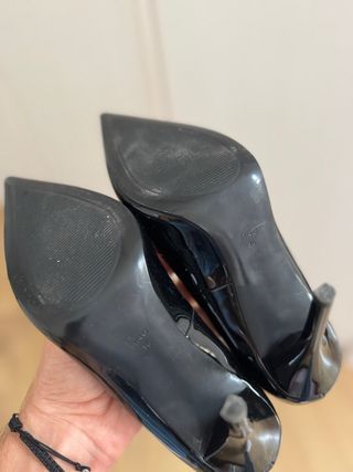 Zapatos de tacón Mango negros charol