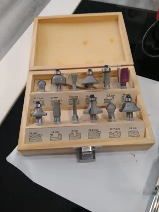 Fresadora Einhell Roja