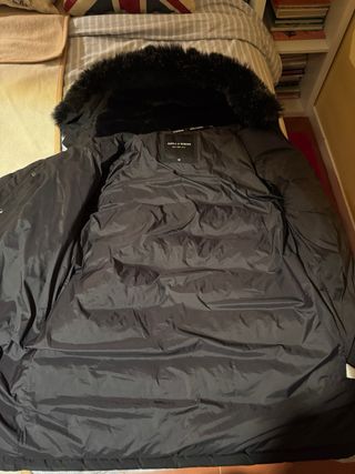Cazadora JD negra muy abrigada