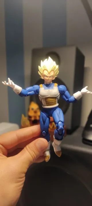 Figura Vegeta Saiyan Articulada Beast Deities