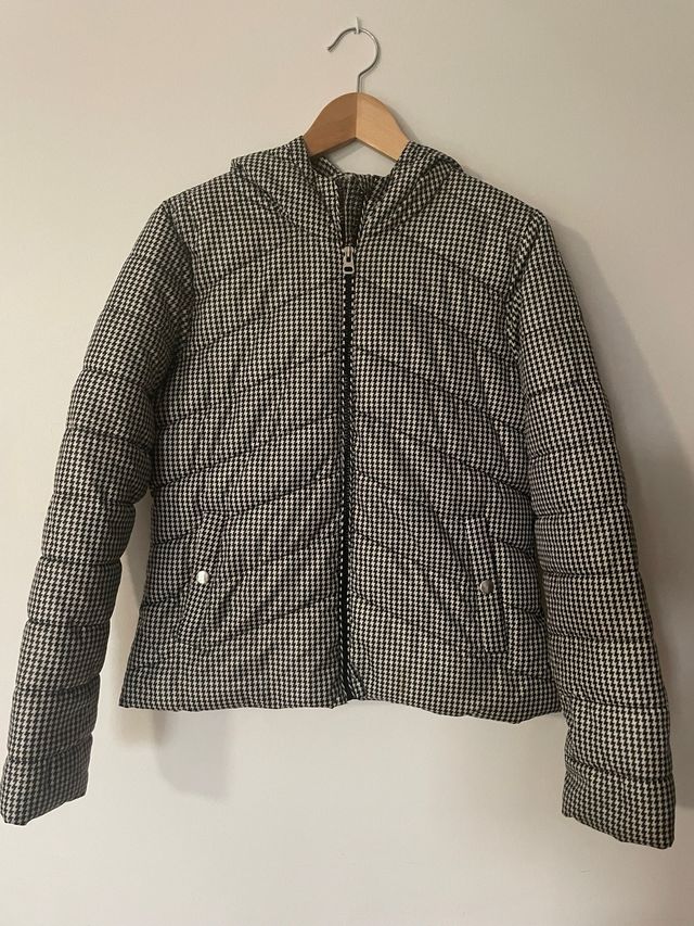 Chaqueta acolchada mujer estampado pata de gallo