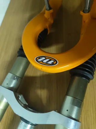 Manitou X Vert Suspensão DH