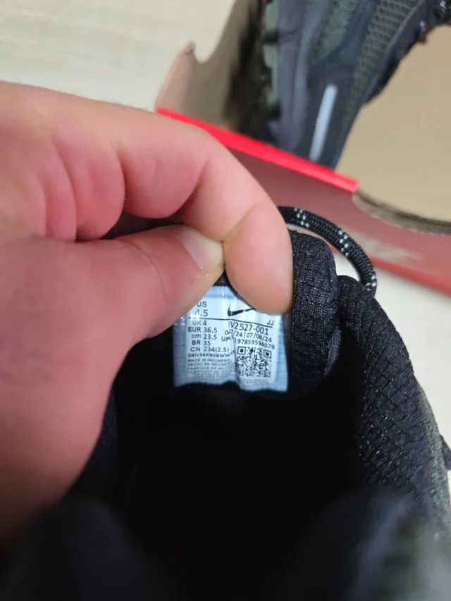 Nike Vomero 5 Negro/Gris