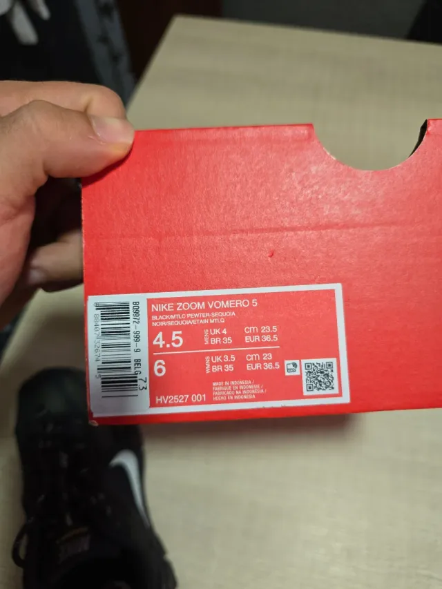 Nike Vomero 5 Negro/Gris