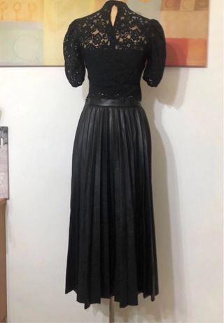 Falda Mango efecto piel