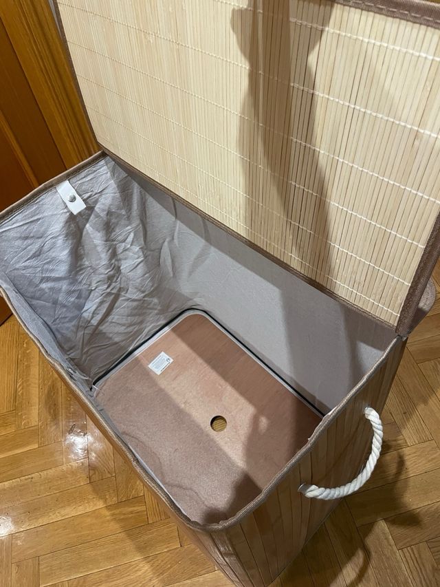 Cesto de bambú para ropa sucia