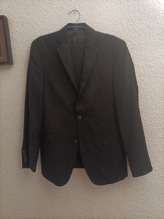 Traje negro talla 48