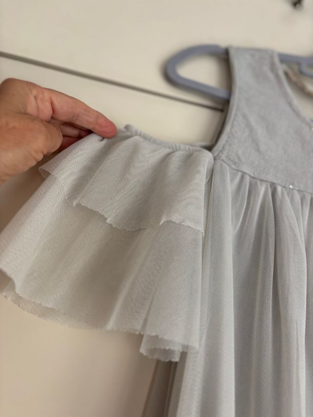 Top tul con lentejuelas gris