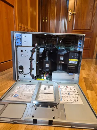 Servidor Dell PowerEdge T610 2 CPUs - 64 GB de RAM