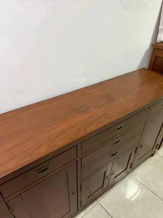 Aparador de madera maciza