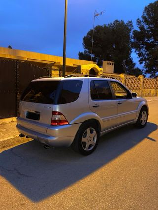 Mercedes-Benz ML 55 AMG