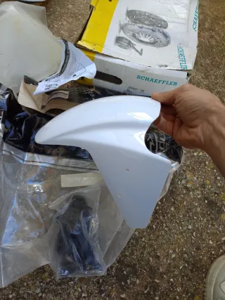 Parafango anteriore Booster Bianco