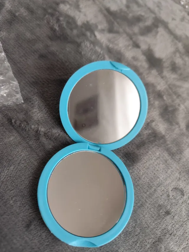 L'Oréal Paris specchietto borsa