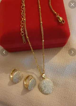 Conjunto Chapado Oro 18k Collar y Pendientes