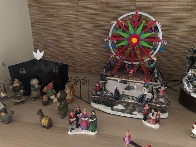 Lote adornos navidad noria, carrusel, casa