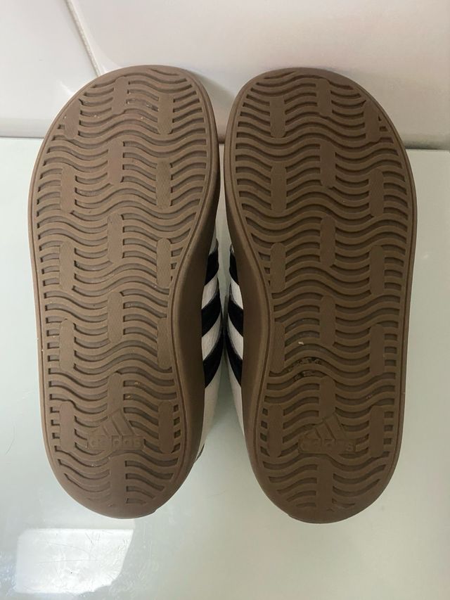 Zapatillas Adidas niño/a velcro 27