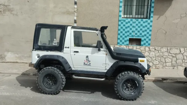Suzuki Samurai 1998