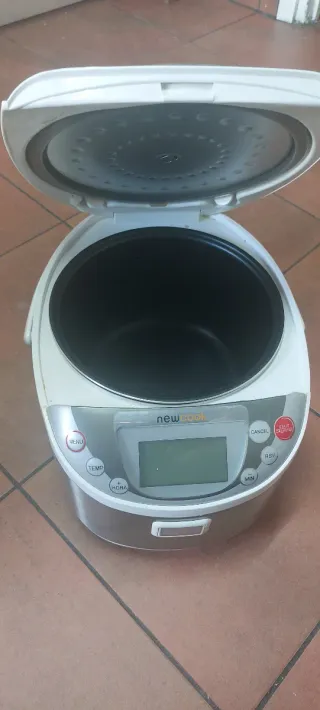 Robot de cocina. Olla programable Newcook Plus