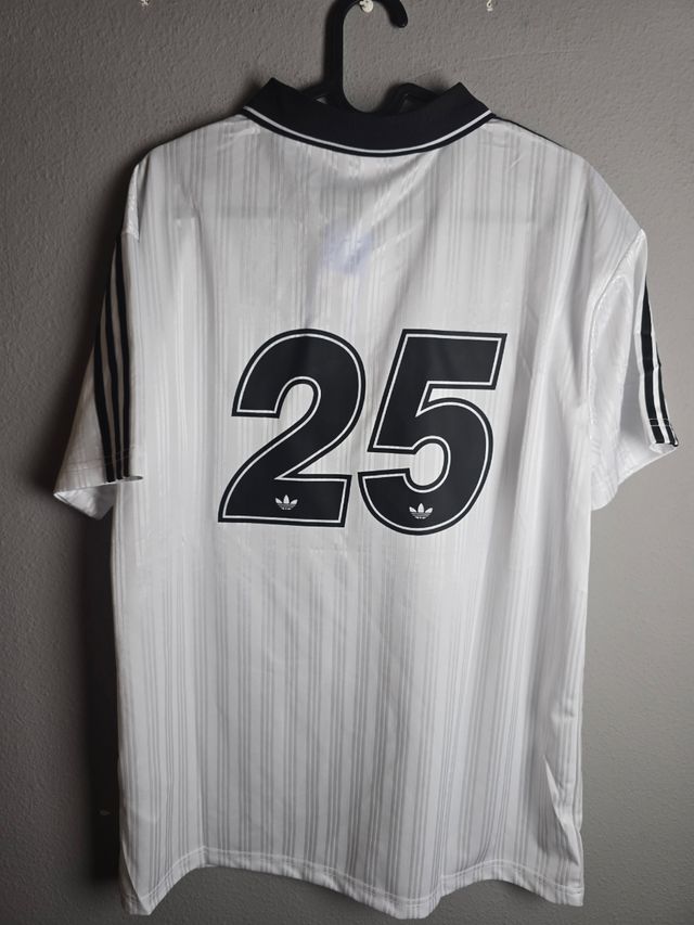 Camiseta Adidas Oasis blanca y negra S