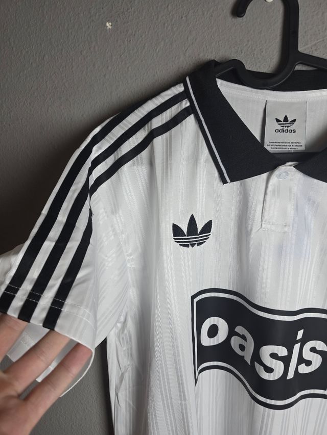Camiseta Adidas Oasis blanca y negra S