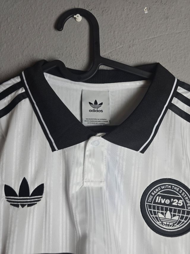 Camiseta Adidas Oasis blanca y negra S