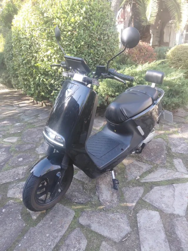 Yadea G5S - 2022 (carnet A1/16 años)