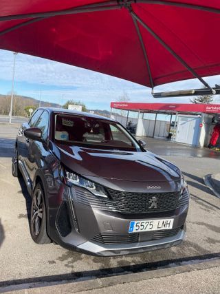 Peugeot 3008 híbrido enchufable 2021
