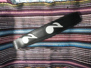 Correa de cuero para guitarra notas musicales