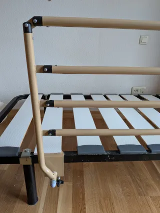Barandilla abatible para cama
