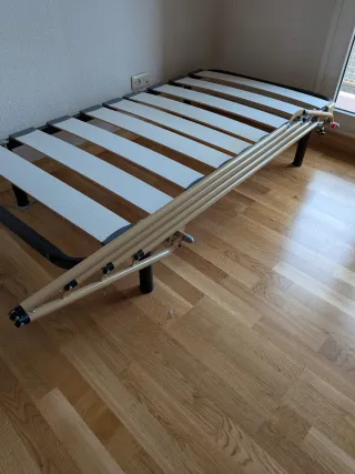 Barandilla abatible para cama