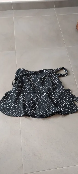 Minifalda pantalón lunares