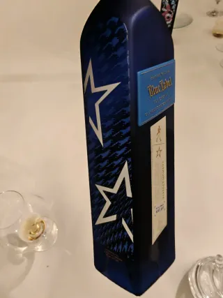 Johnnie Walker Blue Label Ice Chalet edition