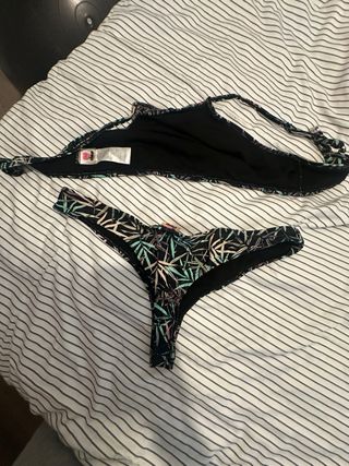 Bikini estampado hojas