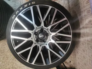 Llantas 18 5x100 con Neumáticos