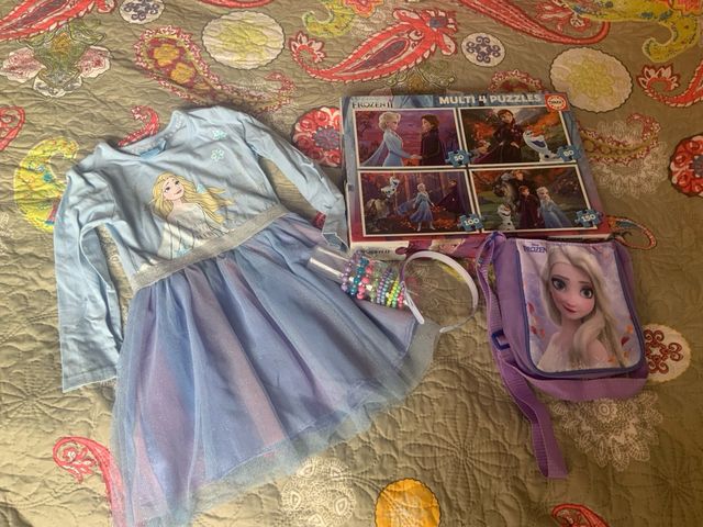 Lote Frozen: Vestido, Bolso, Diadema y Puzzles