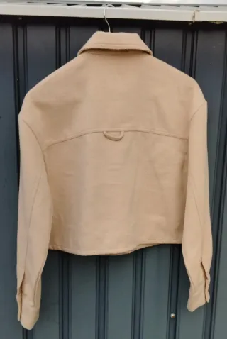 Sobre camisa Beige Talla XS