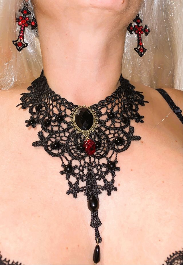 Choker gótico Dark Heart Elegance corazón rojo Ed.